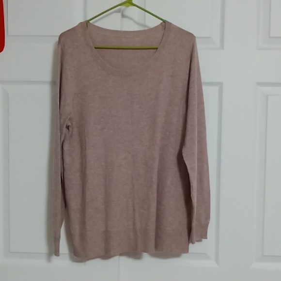 #194. Very Beautiful Women's Long Sleeves Sweater. Size: Large - Picture 1 of 6
